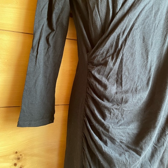 Velvet by Graham and Spencer black side ruched cotton dress - Picture 3 of 4